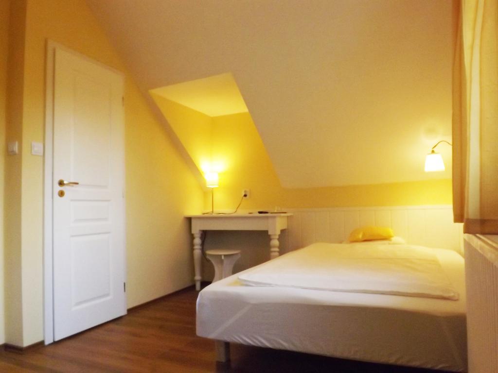 Villa Sipeky Senec Habitación foto